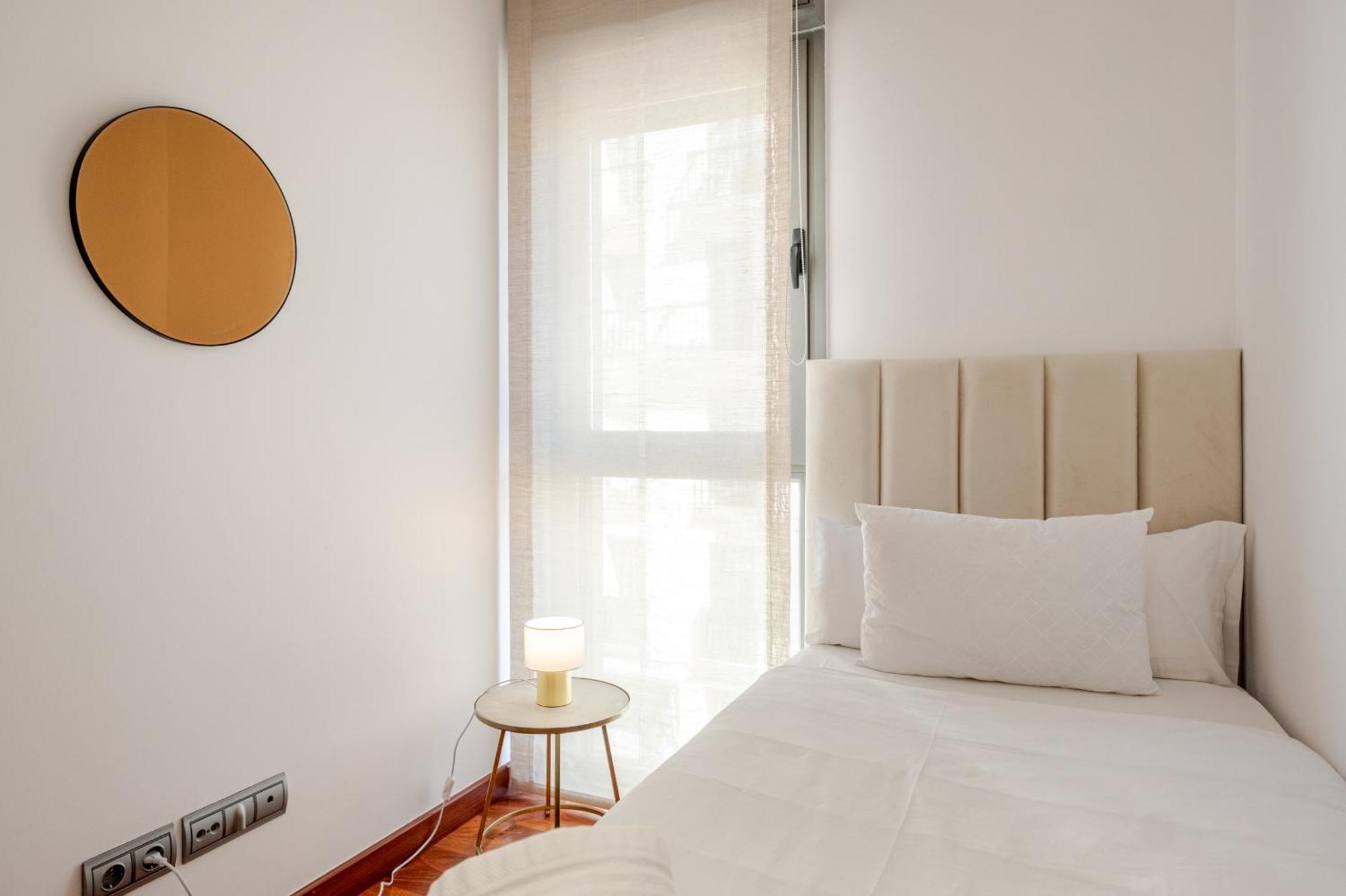 Luxury In Barrio Palacio Madri